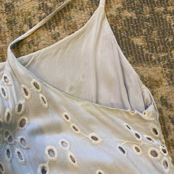 Velvet eyelet camisole - Picture 2 of 3